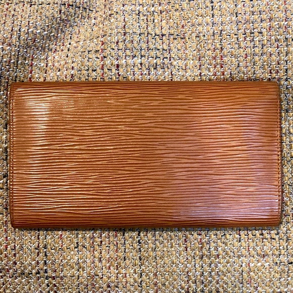 LOUIS VUITTON Cipango Gold Epi Porte Feuille Sarah Long Bifold Wallet SR0011 - Picture 3 of 17